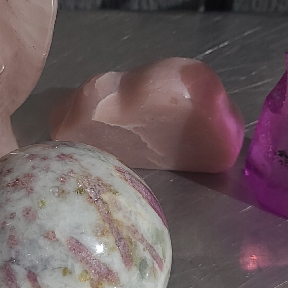 Pink Amanzanite crystal cloud - Picture 2 of 3